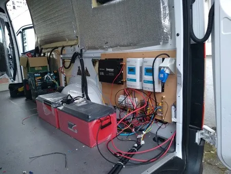 Projeto Offgrid - “Motorhome Mercedes Sprinter” - foto 5 de energia solar Reluz Solar